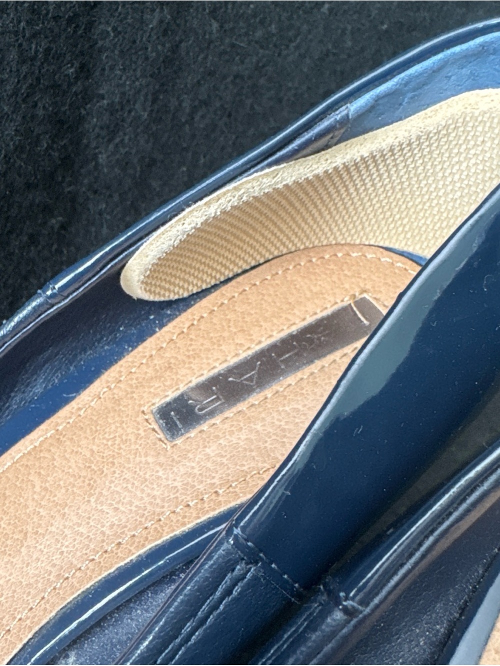 Tahari Peyton Navy Pumps Heels 7 Leather & Patent Colorblock Stiletto Point Toe - Picture 6 of 11